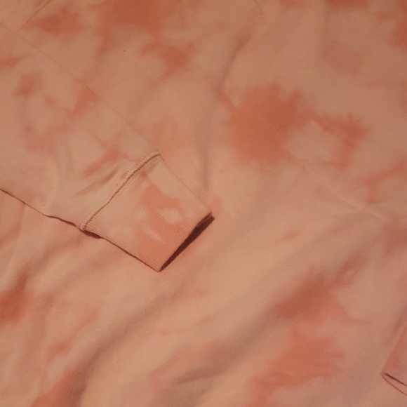 Old Navy Women's Peach Tie-Dye Sweater Medium - Picture 3 of 4